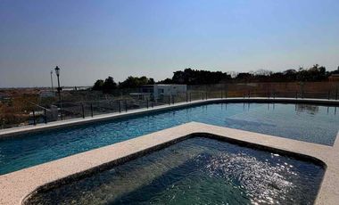 casa de lujo en venta en Fraccionamiento Lomas de Cocoyoc, con excelente área de jardín y alberca