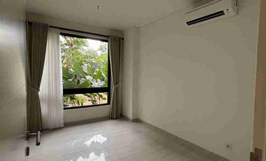 Apartemen LLOYD 2BR Semi Furnished Alam Sutera View Pool