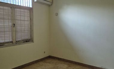 Rmh gus dekat Sekolah SVP, siap huni, 3+1kt , 2+1km, @ jl Express 2 YY-14,Kemang Pratama, Bekasi, boleh Short term