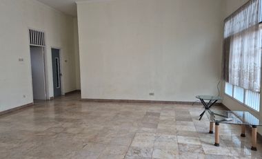 Rmh gus dekat Sekolah SVP, siap huni, 3+1kt , 2+1km, @ jl Express 2 YY-14,Kemang Pratama, Bekasi, boleh Short term