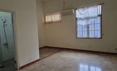 Rmh gus dekat Sekolah SVP, siap huni, 3+1kt , 2+1km, @ jl Express 2 YY-14,Kemang Pratama, Bekasi, boleh Short term