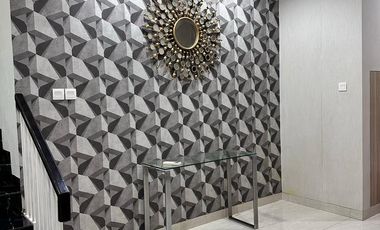 Disewakan Rumah Mewah Full Furnish di Cluster Taman Simpruk – Lippo Cikarang