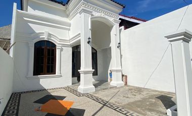 SISA 2 UNIT RUMAH KOMERSIL EROPA KLASIK MURAH STRATEGIS DI SUKARAME AMAN BANJIR