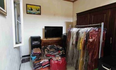 Rumah Strategis dengan Akses Mudah di Perum Graha Juanda