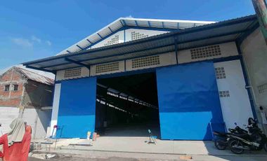 Disewakan  Gudang Baru Gress di Pergudangan Garden, Jl. Siwalan Panji, Buduran, Sidoarjo Luas 3000 an meter².