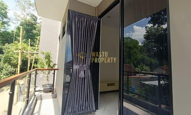 Rumah 2 Lantai Full Furnish Dijual Murah di Ngemplak Sleman