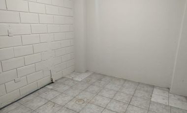 Departamento de alquiler en Sauces, 4 dormitorios, planta baja, 1 parqueo.