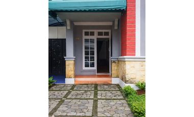 DIJUAL RUMAH BAGUS SIAP HUNI STRATEGIS FULL FURNISH HARGA NEGO DI PUNCAK CIANJUR BO176