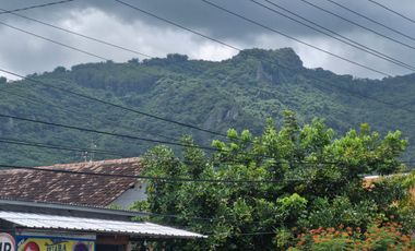 Dijual Rumah Lokasi Wonogiri Pemandangan Bagus, Akses Jalan Utama