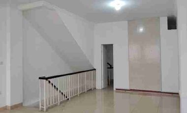 Ruko Rapih siap pakai Full 3 Lantai di area Komersil Grand Galaxy Bekasi