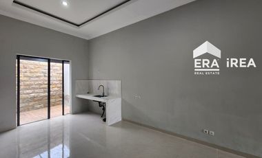 DIJUAL RUMAH BARU MURAH DI AREA SOLO BARU DEKAT MALL THE PARK, RS DR OEN SOLO BARU