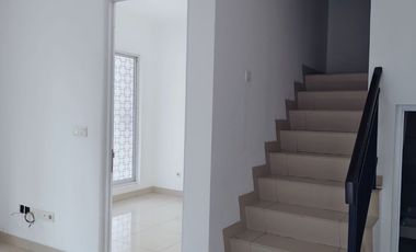 Disewakan Rumah Green Puri Hoek Full Bangunan Siap Huni, Jakarta Barat