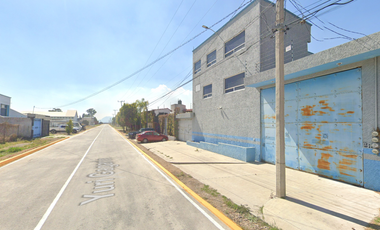 GRAN OPORTUNIDAD EN OJO DE AGUA: Bodega, Oficinas y Casa con Alberca. ¡Propiedad Adjudicada cerca del AIFA!