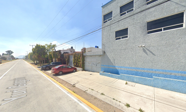 GRAN OPORTUNIDAD EN OJO DE AGUA: Bodega, Oficinas y Casa con Alberca. ¡Propiedad Adjudicada cerca del AIFA!