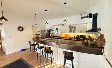 Rancho Ecuestre en Venta | Estilo Moderno Europeo, Cristalería y Vista a Volcanes