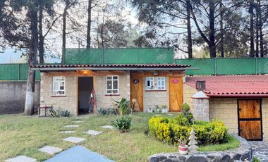 Rancho Ecuestre en Venta | Estilo Moderno Europeo, Cristalería y Vista a Volcanes