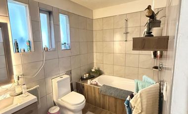 Rancho Ecuestre en Venta | Estilo Moderno Europeo, Cristalería y Vista a Volcanes