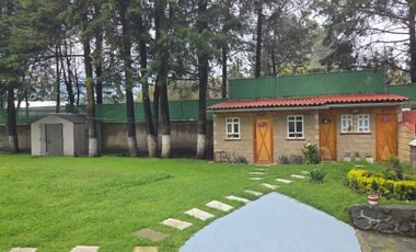 Rancho Ecuestre en Venta | Estilo Moderno Europeo, Cristalería y Vista a Volcanes