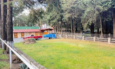 Rancho Ecuestre en Venta | Estilo Moderno Europeo, Cristalería y Vista a Volcanes