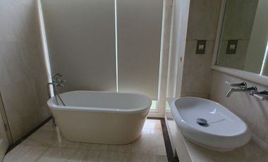 Apartemen Luxury di Adhiwangsa Tower B dengan Long Golf View