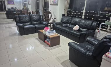 Apartemen Exclusvie Pantai Mutiara 158m2 3+1BR Semi Furnished Best View