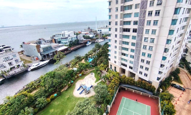 Apartemen Exclusvie Pantai Mutiara 158m2 3+1BR Semi Furnished Best View