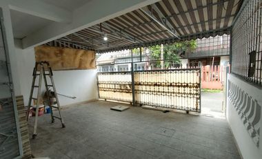 Rumah Siap Huni & Strategis Hanya 5 Menit Menuju Stasiun Taman Kota Jakarta Barat