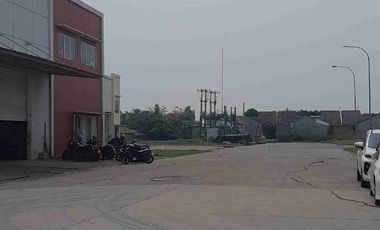 Gudang dekat toll siap huni