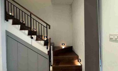 Dijual/disewakan Rumah 2 Lantai Di Provence Suite Bsd Tangsel