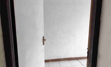 Jual cepat Rumah Jalan lebar 2 mobil Pondok Kelapa Jakarta timur