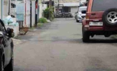 Jual cepat Rumah Jalan lebar 2 mobil Pondok Kelapa Jakarta timur