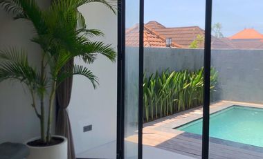 FOR SALE GREY STONE VILLA STRATEGIC LOCATION IN BADUNG, BALI