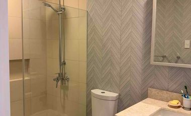 3BR at 32 Sanson by Rockwell 🌿