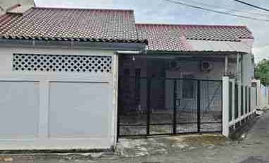 rumah fresh siap huni 5 kamar hoek dkt lapangan dan masjid di pondok kelapa