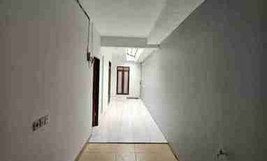 rumah fresh siap huni 5 kamar hoek dkt lapangan dan masjid di pondok kelapa