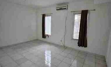 rumah fresh siap huni 5 kamar hoek dkt lapangan dan masjid di pondok kelapa