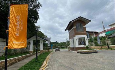 🏡 BURBANK VILLAGE – Pre-Selling House & Lot