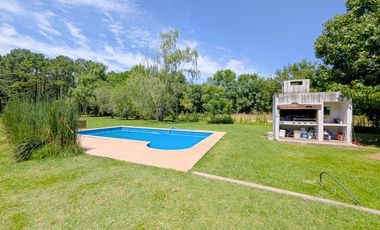 CASA | 7 AMBIENTES | TERRENO 4500 M² | PISCINA | COCHERA | FUNES