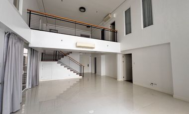For Rent: 3BR Penthouse Loft Unit at Oak Harbor Residences, Asiaworld City, Paranaque