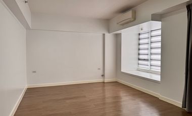 For Rent: 3BR Penthouse Loft Unit at Oak Harbor Residences, Asiaworld City, Paranaque
