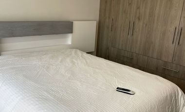 SE RENTA Departamento amueblado en Nuvole 2