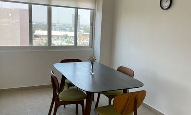 SE RENTA Departamento amueblado en Nuvole 2