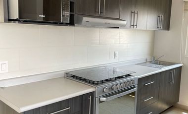 SE RENTA Departamento amueblado en Nuvole 2