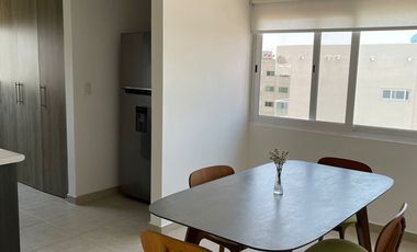 SE RENTA Departamento amueblado en Nuvole 2