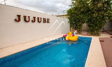 Quinta en Venta en colonia Nuevo Almaguer, con 10 cajones de estacionamiento.