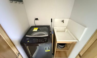 Amoblado HERMOSO estudio tipo loft Laureles estadio