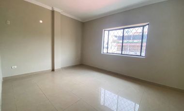 Departamento en Álamos cerca a la Alborada