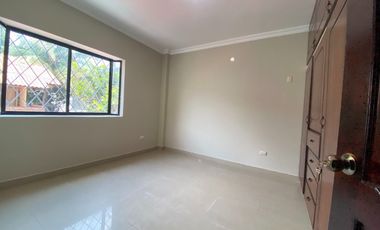 Departamento en Álamos cerca a la Alborada