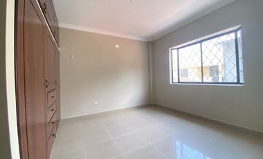 Departamento en Álamos cerca a la Alborada