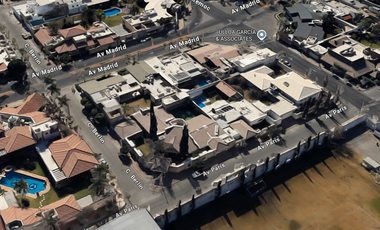 Venta de casa en Av París, San Isidro, Torreón, Coah.